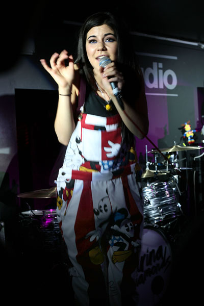 http://www.xyzbrighton.com/img/live_Marina_and%20the_diamonds_audio_Rosie_Christos_150210_4.jpg