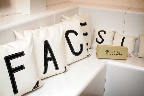 http://www.xyzbrighton.com/img/live_fat_face_launch_emmest_100410_02.jpg